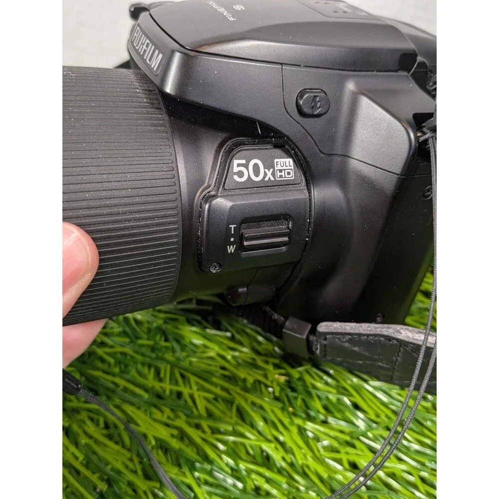 FUJIFILM FinePix S9200 Black 16MP 50x Zoom Digital Camera Tested
